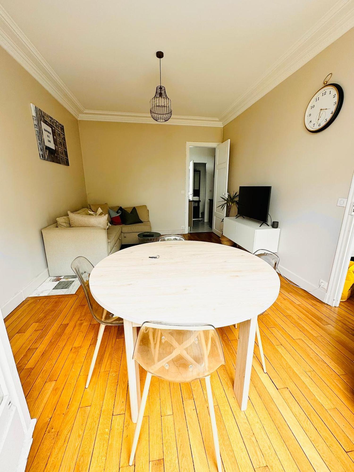 Cosy Appartement Avec Vue Tour Eiffel Paris Exterior foto